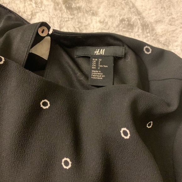 h&m black patterned dress - Picture 3 of 5